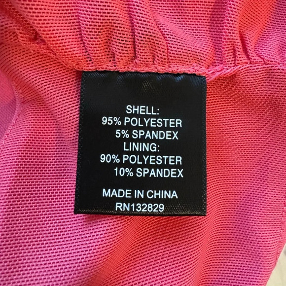 Dundas x Revolve Elowen Cropped Top in Hot Pink Size Medium - Picture 9 of 10